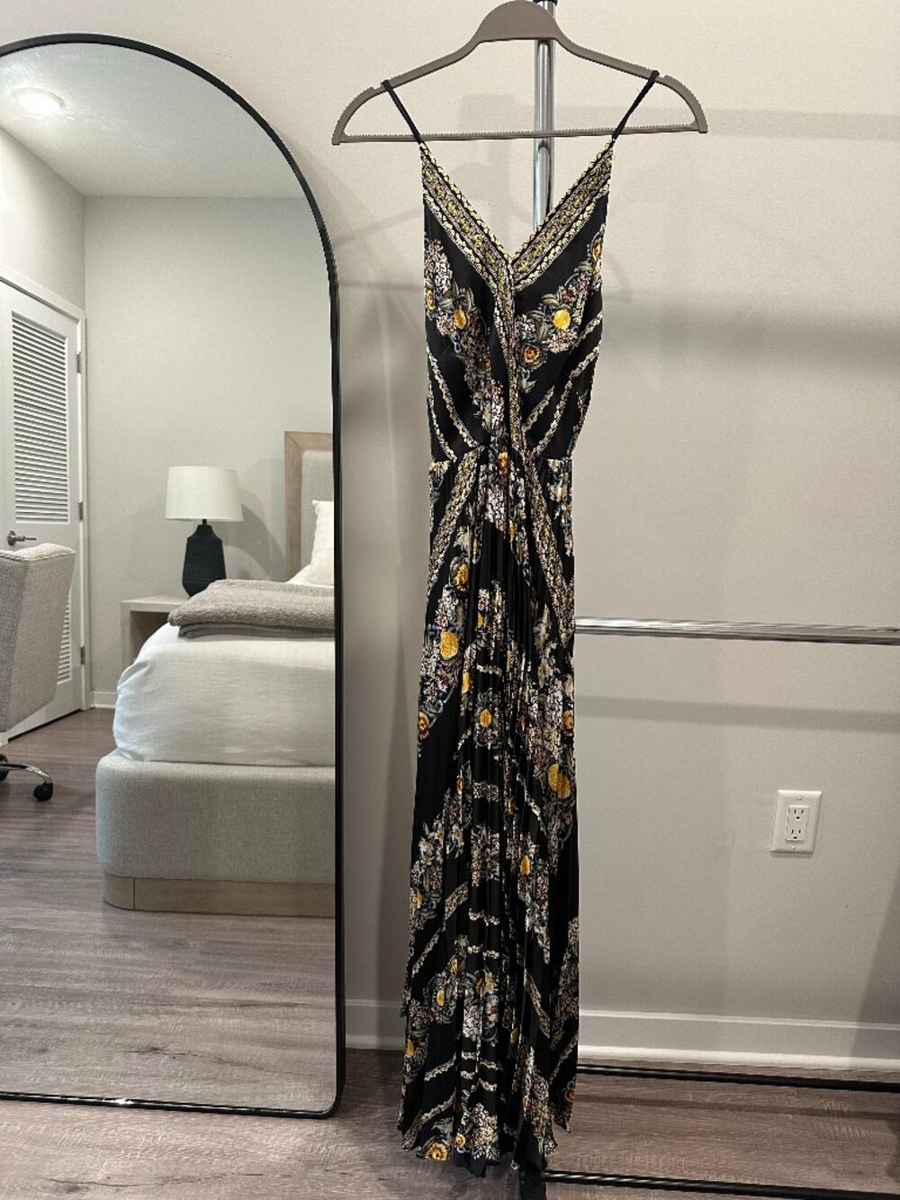 White House Black Market Halter Pleated Maxi Dress New! Size 2